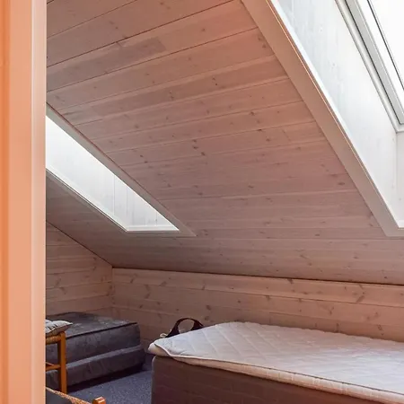 Stunning In Lindesnes W/ 6 Bedrooms *