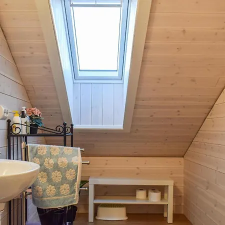 Stunning In Lindesnes W/ 6 Bedrooms