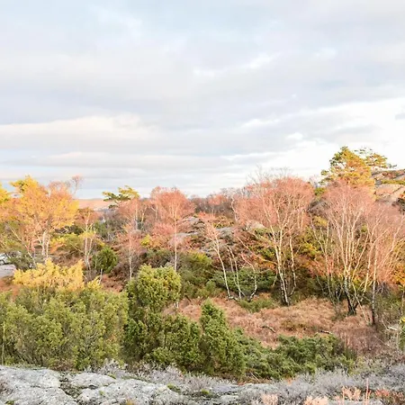 Semesterbostad Stunning In Lindesnes W/ 6 Bedrooms