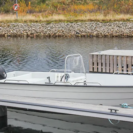 Stunning In Lindesnes W/ 6 Bedrooms
